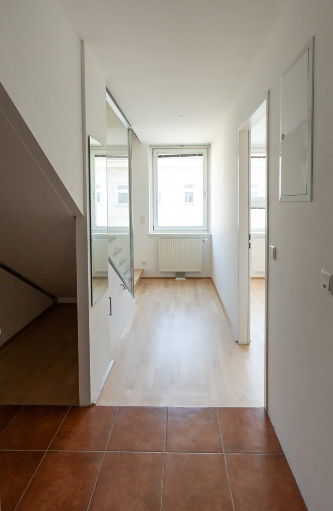 bruennlbadgasse17-001-eingangsbereich